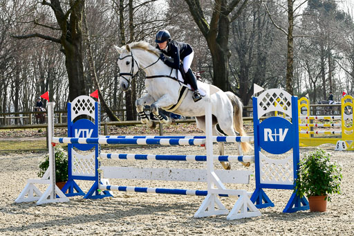  | 24032022-Springen L_022 