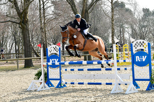  | 24032022-Springen L_045 