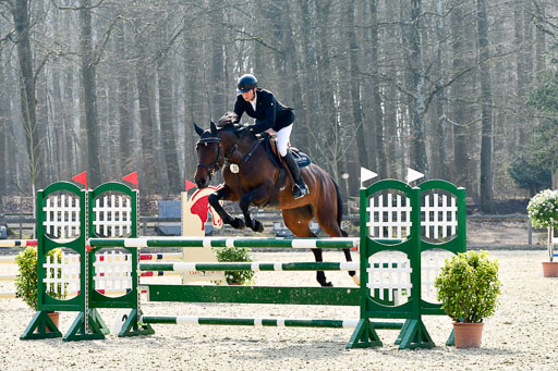  | 24032022-Springen L_105 