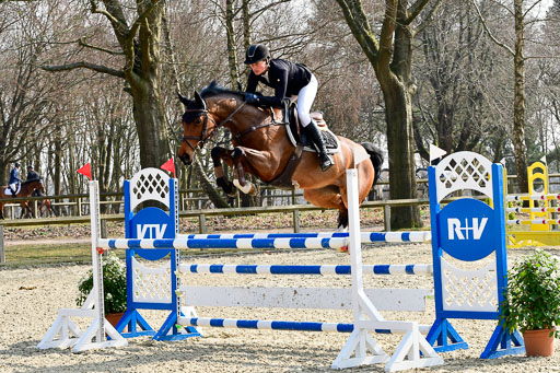  | 24032022-Springen L_110 