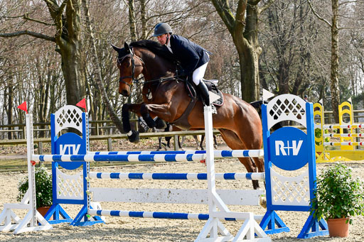  | 24032022-Springen L_153 