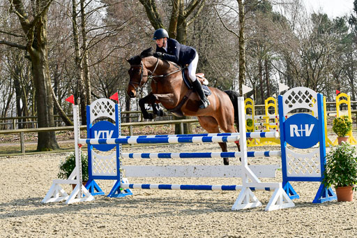  | 24032022-Springen L_185 