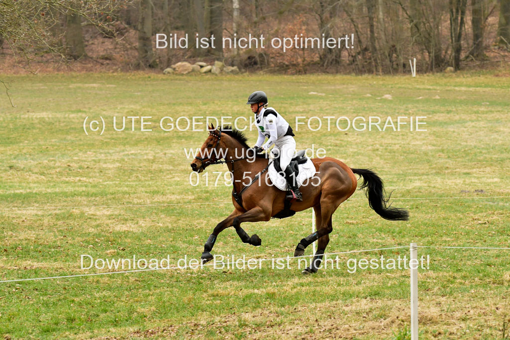  | Dibowski, Alina 270322_10 