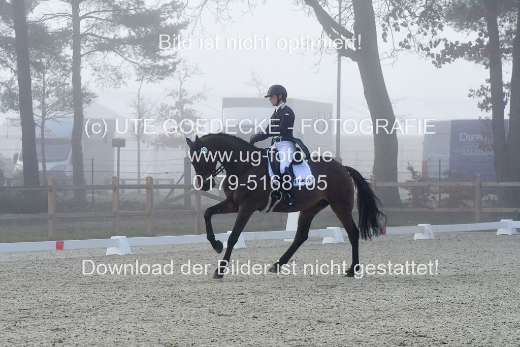  | Schultes, Nina 270322_04 