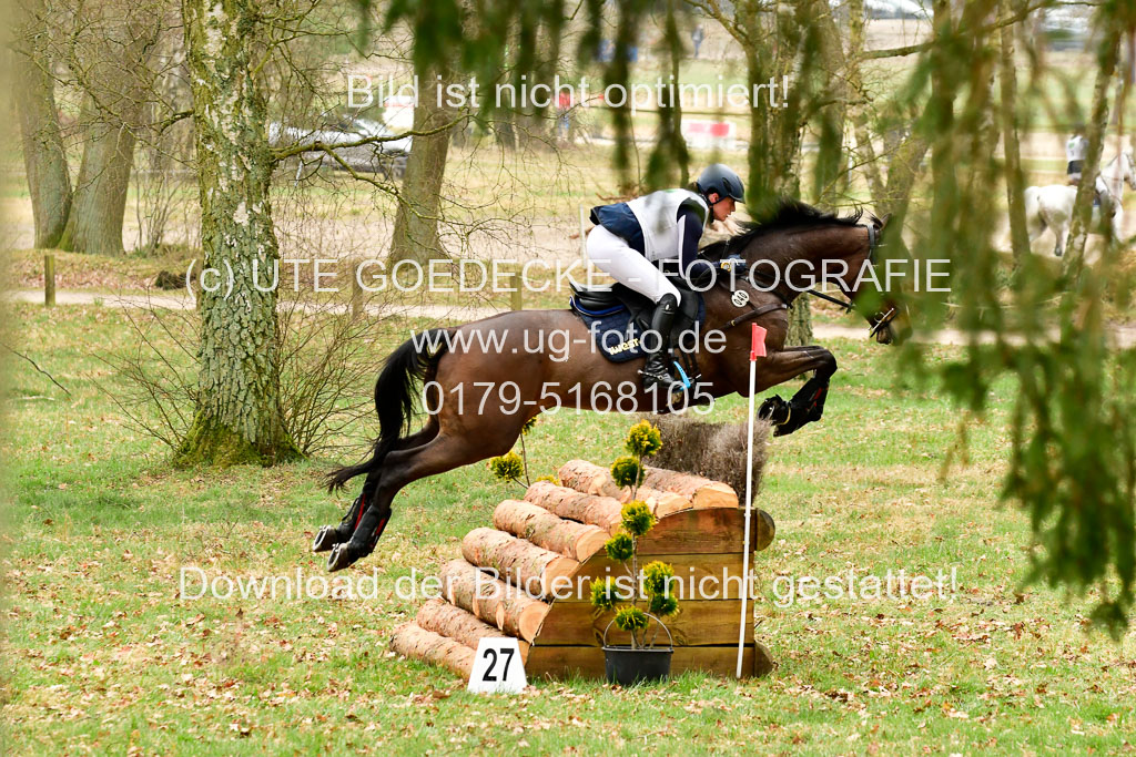  | Schultes, Nina 270322_15 