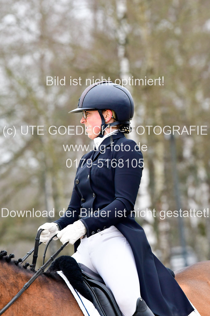  | Spiering, Nele 270322 
