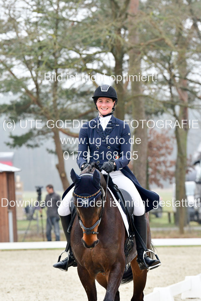  | Wewer, Jule  27u0322 