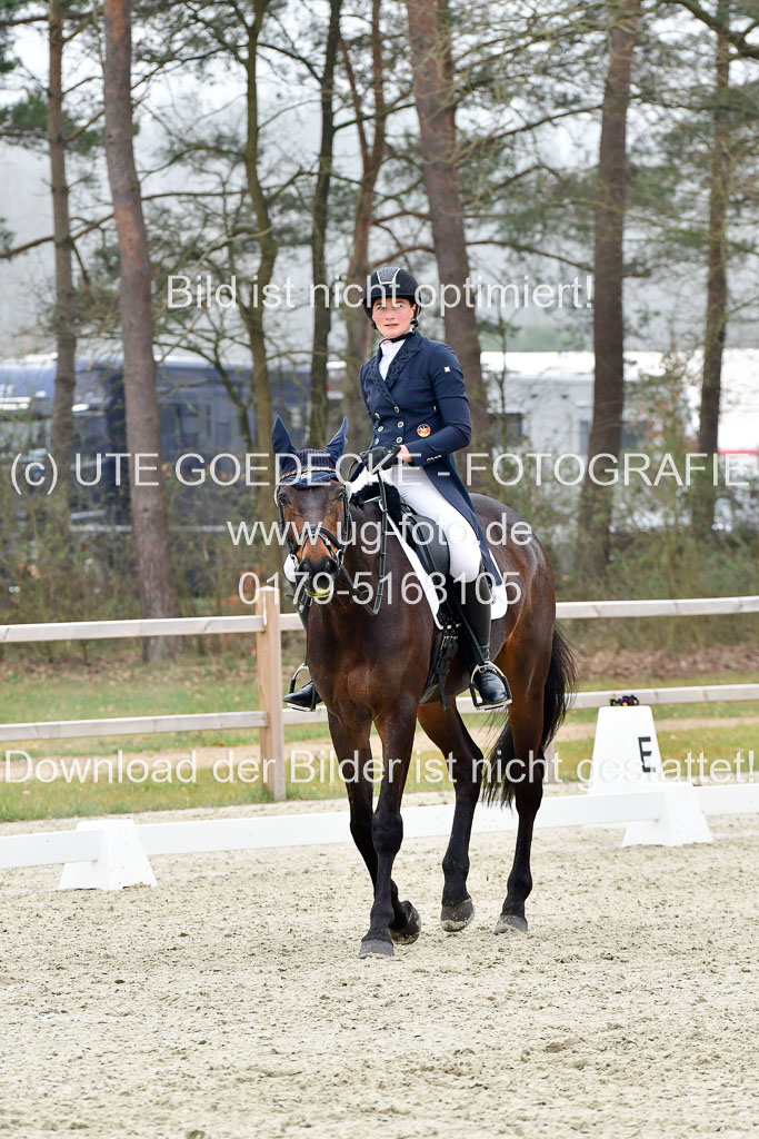  | Wewer, Jule  27u0322_04 