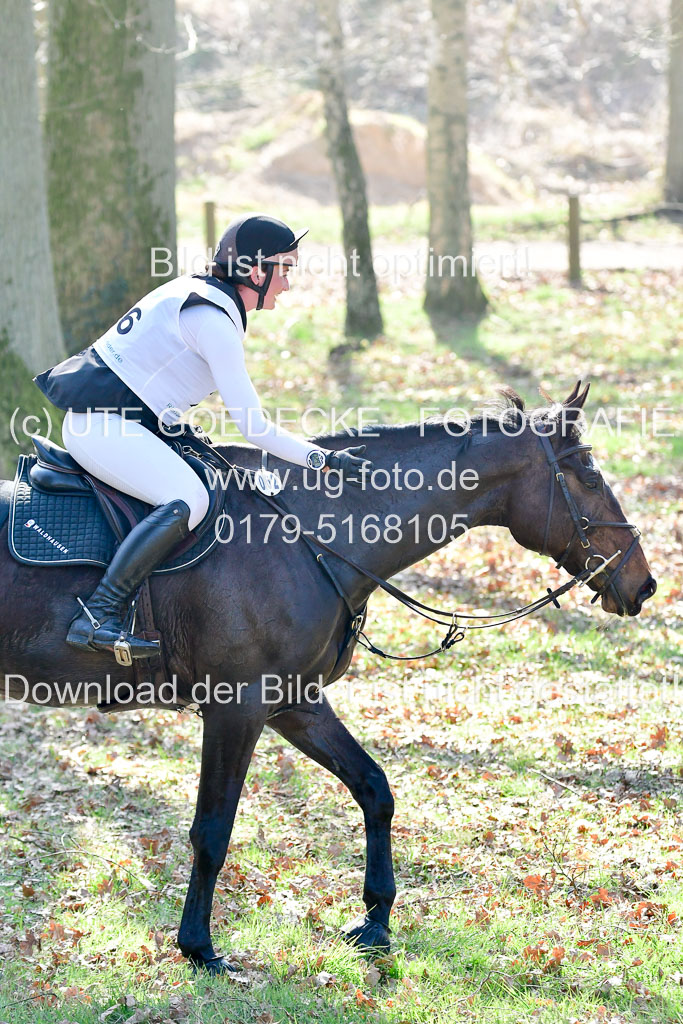  | Wewer, Jule  27u0322_22 
