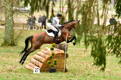  | Dibowski, Alina 270322_18 