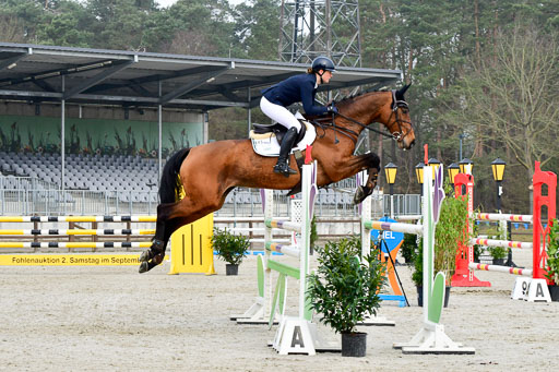  | Leube, Sophie 270322_05 