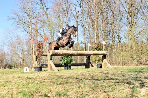  | Siemer, Anna  270322 