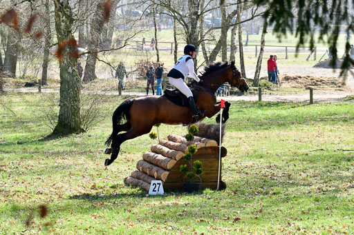  | Spiering, Nele 270322_26 