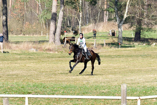  | Wewer, Jule  27u0322_12 