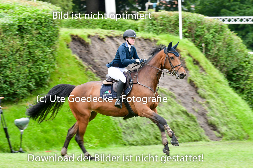 Deutsches Spring-und Dressur-Derby 2022 | 29052022 Spooks Derby SML_044 