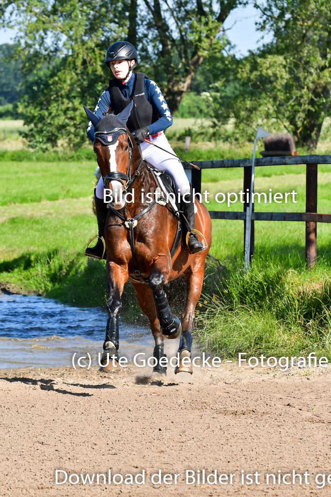 Goldene Schärpe PFerde  in Löningen  11+12.6.22 | 11062022 - Gelände 1 Abt_0025 