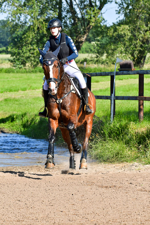 Goldene Schärpe PFerde  in Löningen  11+12.6.22 | 11062022 - Gelände 1 Abt_0025 