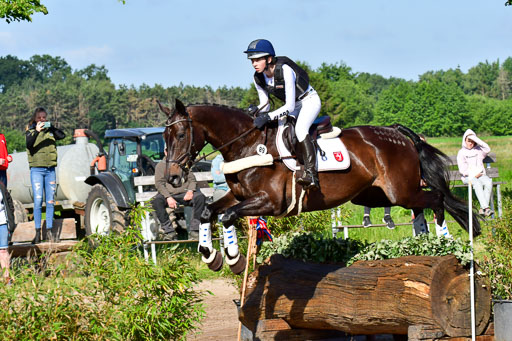 Goldene Schärpe PFerde  in Löningen  11+12.6.22 | 11062022 - Gelände 1 Abt_0074 