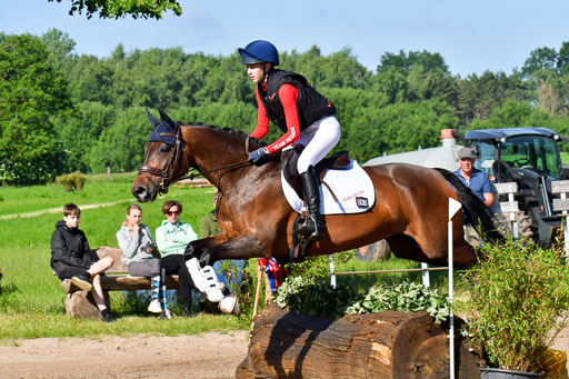 Goldene Schärpe PFerde  in Löningen  11+12.6.22 | 11062022 - Gelände 1 Abt_0199 