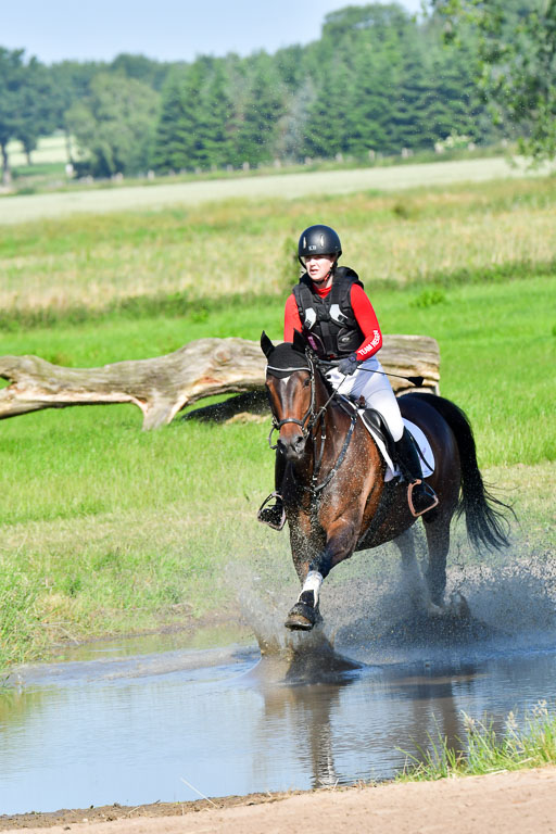 Goldene Schärpe PFerde  in Löningen  11+12.6.22 | 11062022 - Gelände 1 Abt_0263 