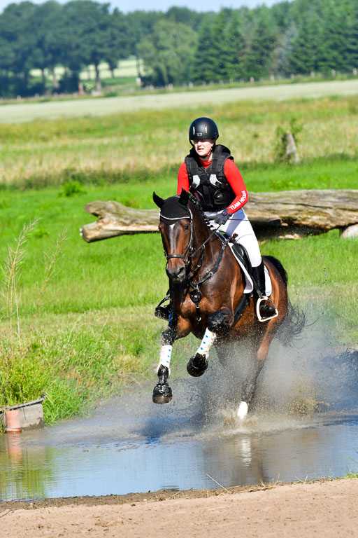 Goldene Schärpe PFerde  in Löningen  11+12.6.22 | 11062022 - Gelände 1 Abt_0264 
