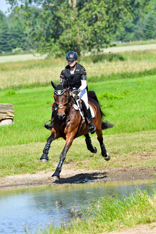Goldene Schärpe PFerde  in Löningen  11+12.6.22 | 11062022 - Gelände 1 Abt_0382 