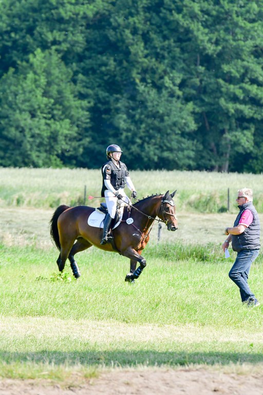 Goldene Schärpe PFerde  in Löningen  11+12.6.22 | 11062022 - Gelände 1 Abt_0403 