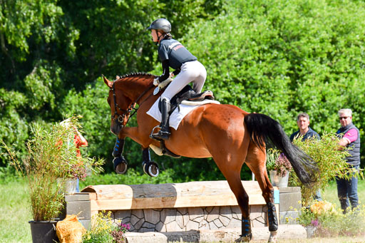 Goldene Schärpe PFerde  in Löningen  11+12.6.22 | 11062022 - Gelände 1 Abt_0437 