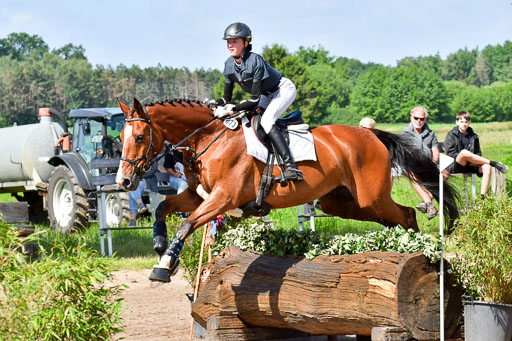 Goldene Schärpe PFerde  in Löningen  11+12.6.22 | 11062022 - Gelände 1 Abt_0453 