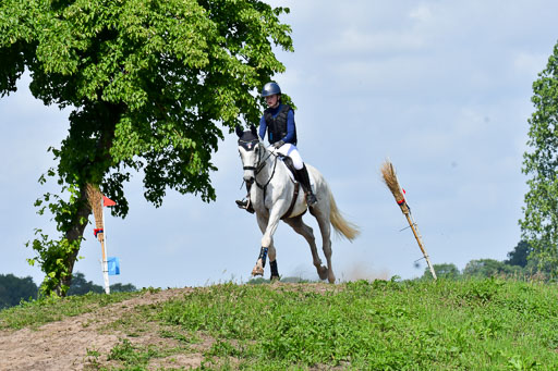Goldene Schärpe Pferde  in Löningen  11+12.6.22 | 11062022 - Gelände 1 Abt_0523 