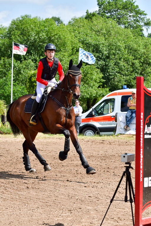 Goldene Schärpe Pferde  in Löningen  11+12.6.22 | 11062022 - Gelände 1 Abt_0696 