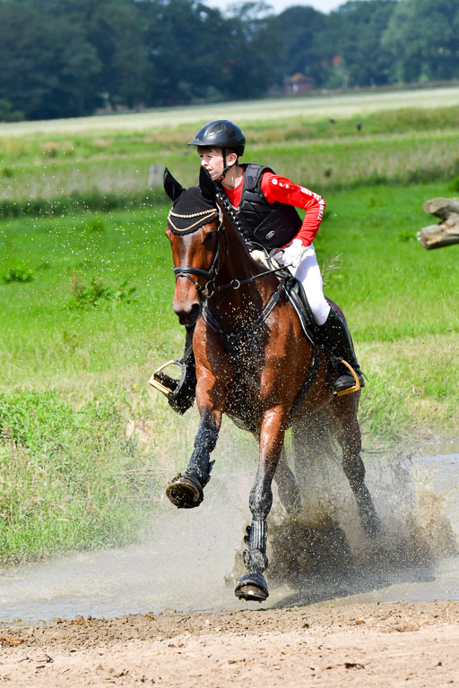 Goldene Schärpe Pferde  in Löningen  11+12.6.22 | 11062022 - Gelände 1 Abt_0706 