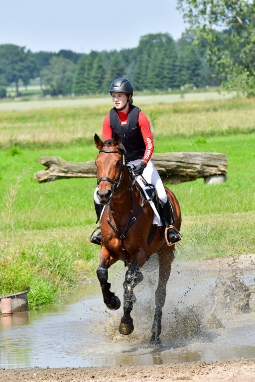 Goldene Schärpe Pferde  in Löningen  11+12.6.22 | 11062022 - Gelände 1 Abt_0752 