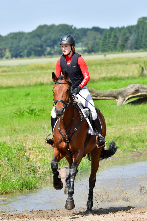 Goldene Schärpe Pferde  in Löningen  11+12.6.22 | 11062022 - Gelände 1 Abt_0753 