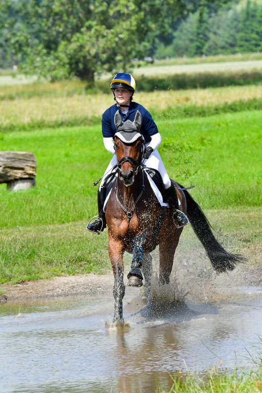 Goldene Schärpe Pferde  in Löningen  11+12.6.22 | 11062022 - Gelände 1 Abt_0818 