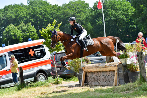 Goldene Schärpe Pferde  in Löningen  11+12.6.22 | 11062022 - Gelände 1 Abt_0922 