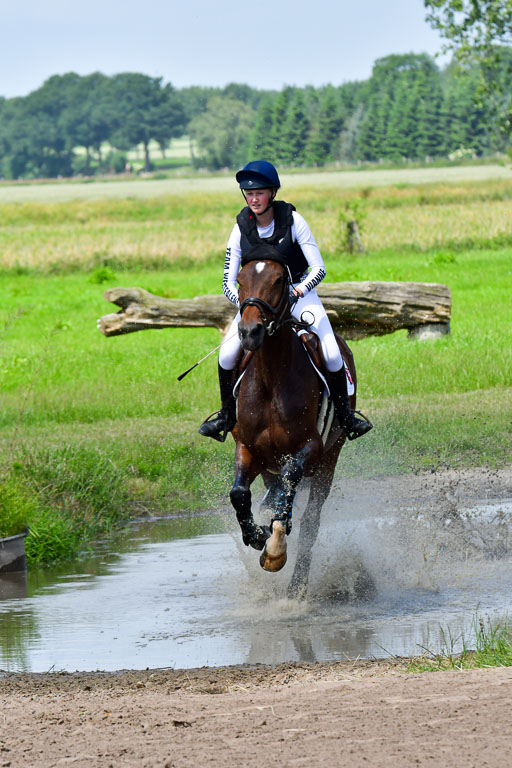 Goldene Schärpe Pferde  in Löningen  11+12.6.22 | 11062022 - Gelände 1 Abt_0943 