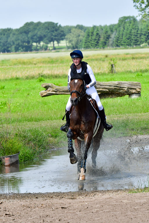 Goldene Schärpe Pferde  in Löningen  11+12.6.22 | 11062022 - Gelände 1 Abt_0944 