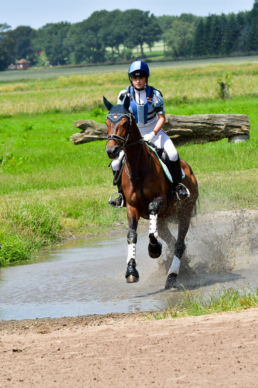 Goldene Schärpe Pferde  in Löningen  11+12.6.22 | 11062022 - Gelände 1 Abt_1003 