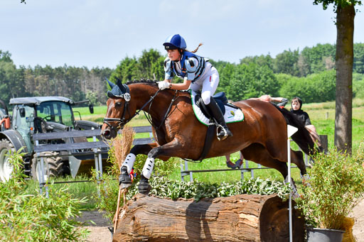 Goldene Schärpe Pferde  in Löningen  11+12.6.22 | 11062022 - Gelände 1 Abt_1017 