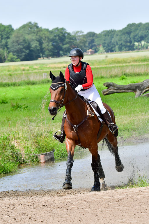 Goldene Schärpe PFerde  in Löningen  11+12.6.22 | 11062022 - Gelände 1 Abt_1079 