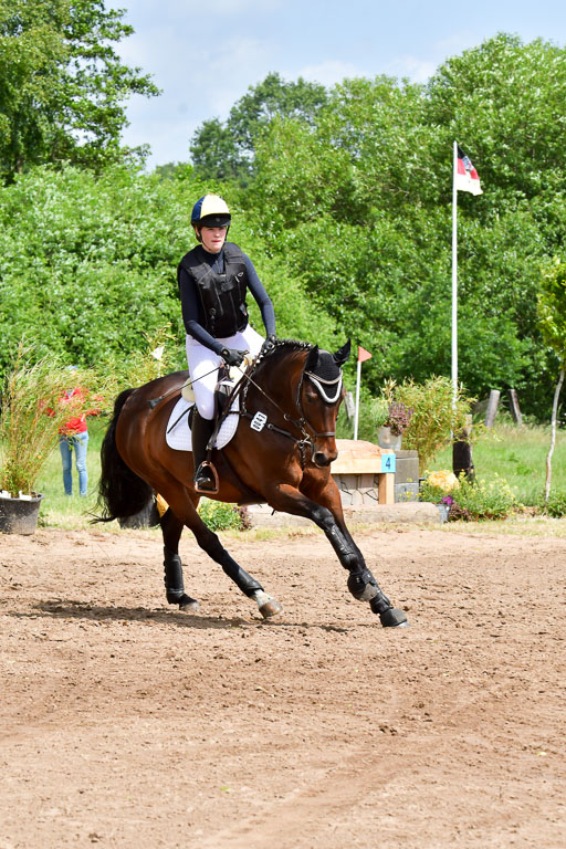 Goldene Schärpe PFerde  in Löningen  11+12.6.22 | 11062022 - Gelände 1 Abt_1097 