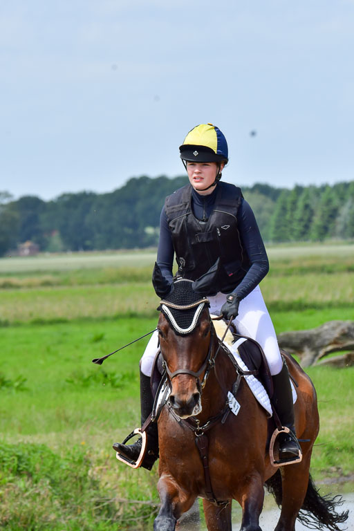 Goldene Schärpe PFerde  in Löningen  11+12.6.22 | 11062022 - Gelände 1 Abt_1107 