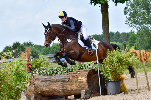 Goldene Schärpe PFerde  in Löningen  11+12.6.22 | 11062022 - Gelände 1 Abt_1117 