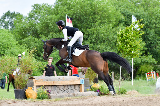 Goldene Schärpe PFerde  in Löningen  11+12.6.22 | 11062022 - Gelände 1 Abt_1126 