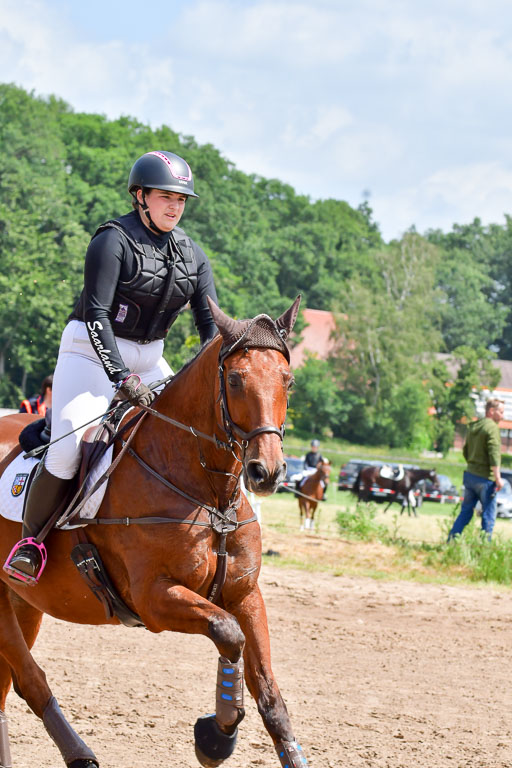 Goldene Schärpe PFerde  in Löningen  11+12.6.22 | 11062022 - Gelände 1 Abt_1215 