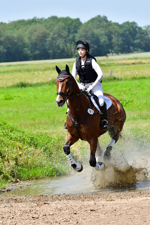 Goldene Schärpe PFerde  in Löningen  11+12.6.22 | 11062022 - Gelände 1 Abt_1255 