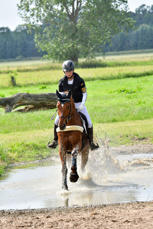 Goldene Schärpe PFerde  in Löningen  11+12.6.22 | 11062022 - Gelände 1007 Abt 