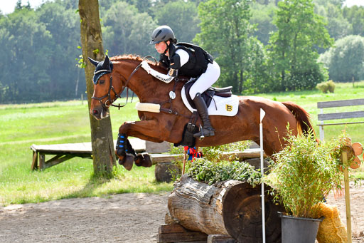Goldene Schärpe PFerde  in Löningen  11+12.6.22 | 11062022 - Gelände 1020 Abt 
