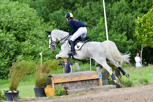 Goldene Schärpe PFerde  in Löningen  11+12.6.22 | 11062022 - Gelände 1026 Abt 